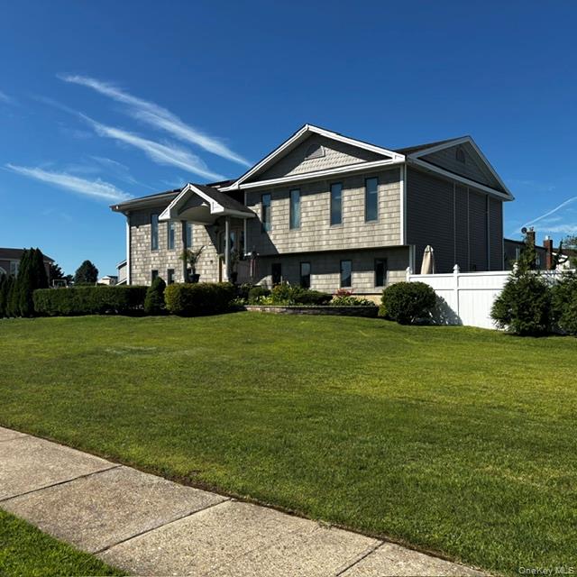 70 Gateway Drive Property Photo 1