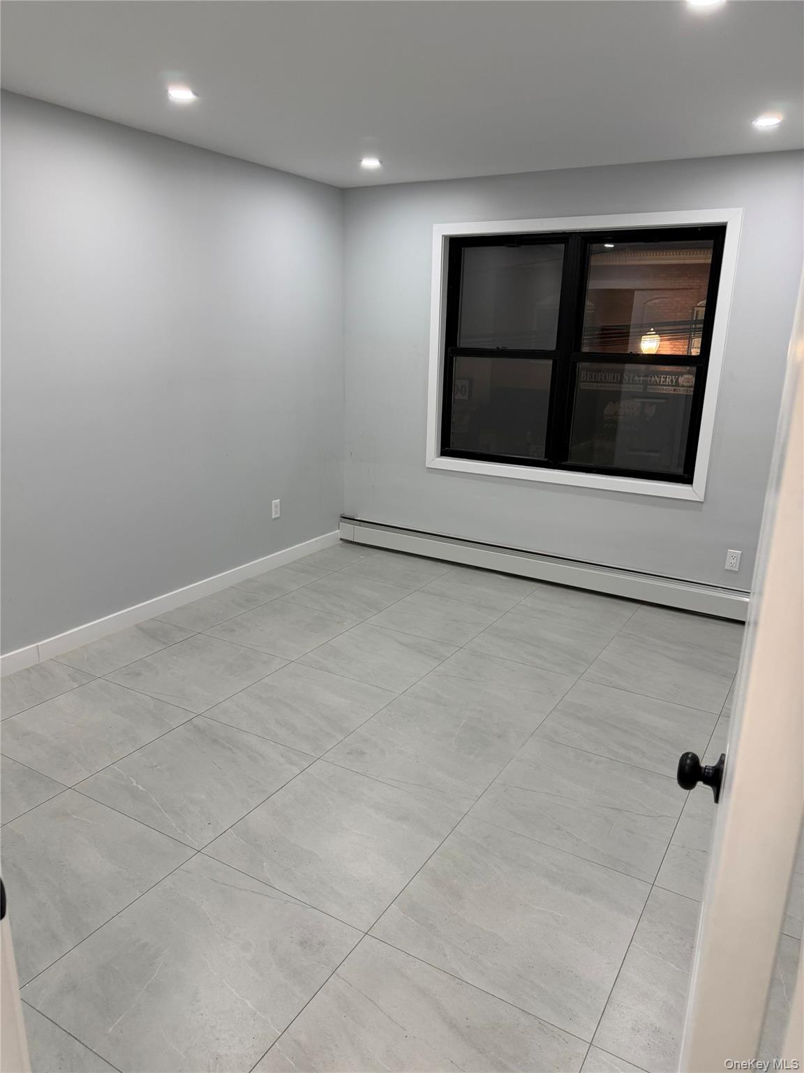 1043428 Property Photo 6