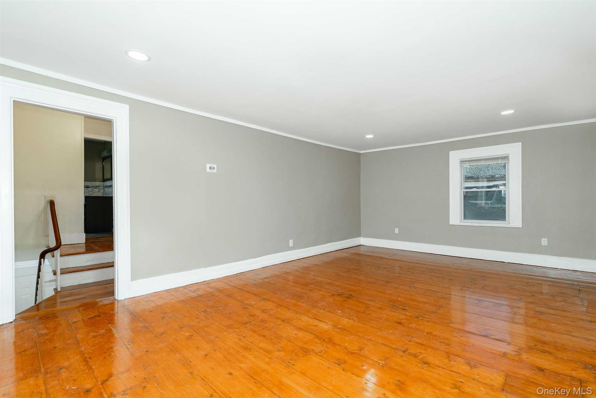 90 S Hamilton Street Property Photo 9