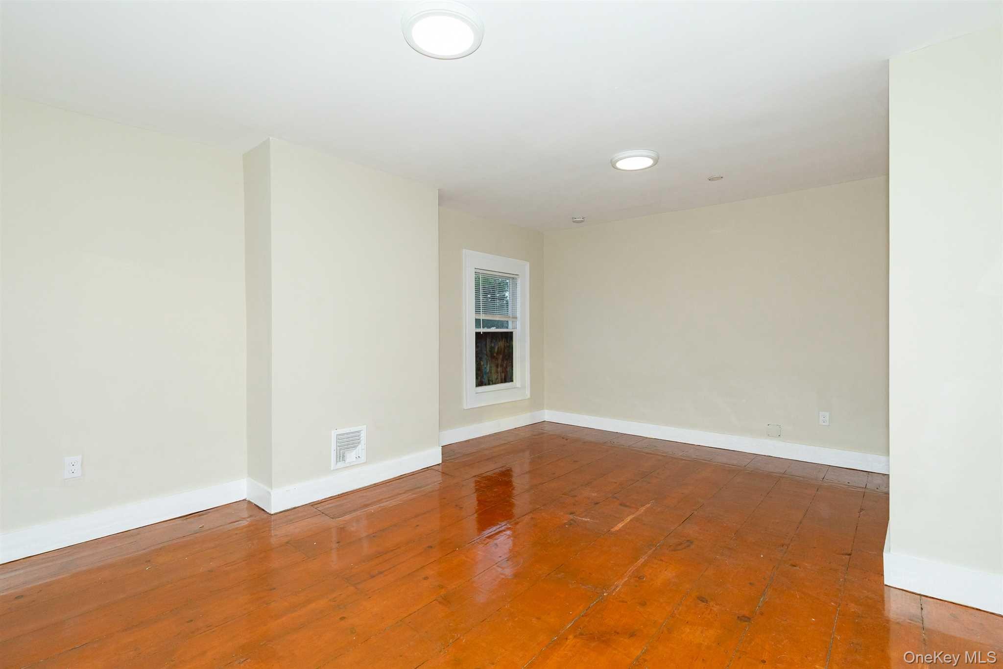 90 S Hamilton Street Property Photo 16
