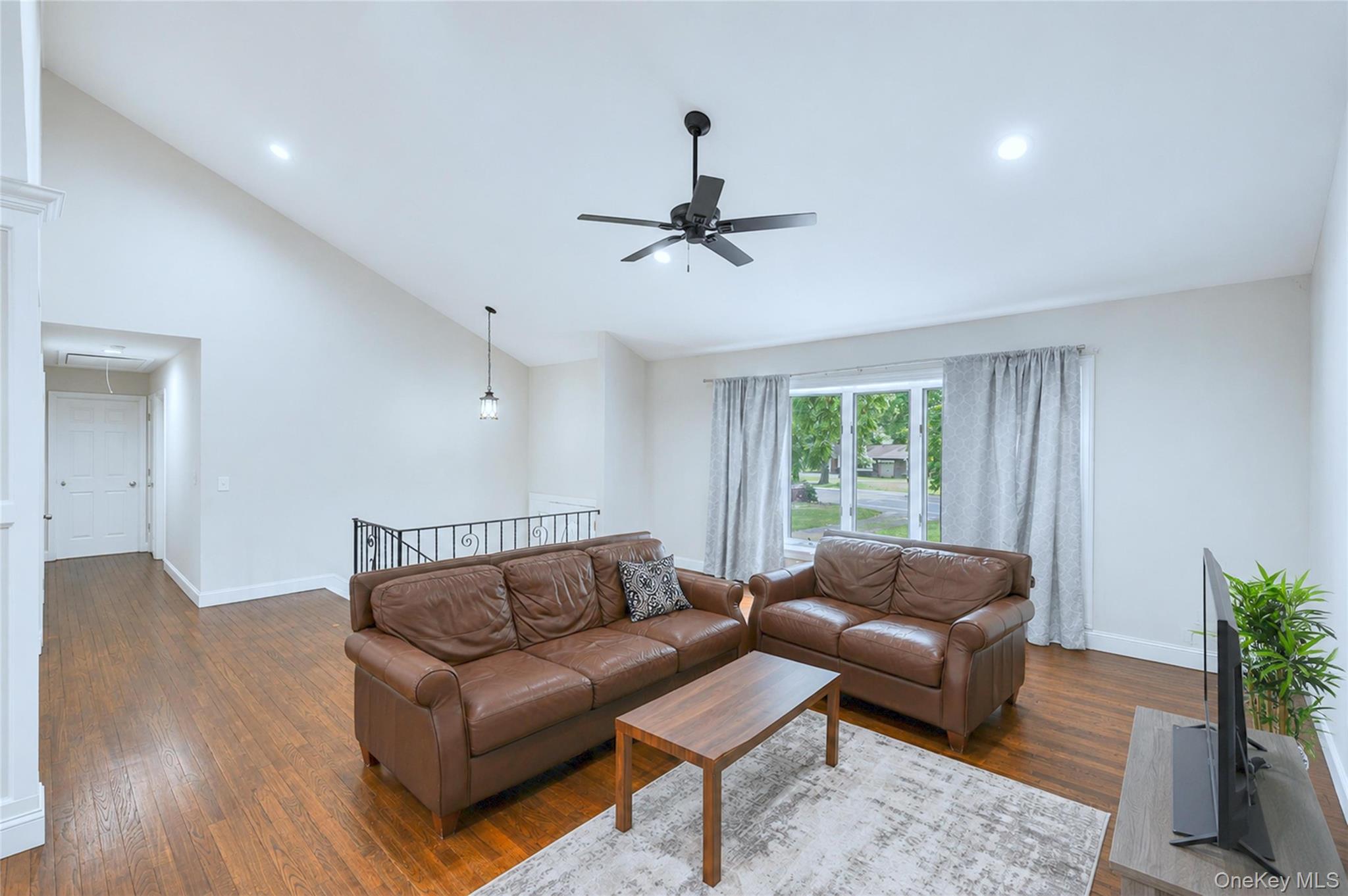 87 Holbrook Road Property Photo 11