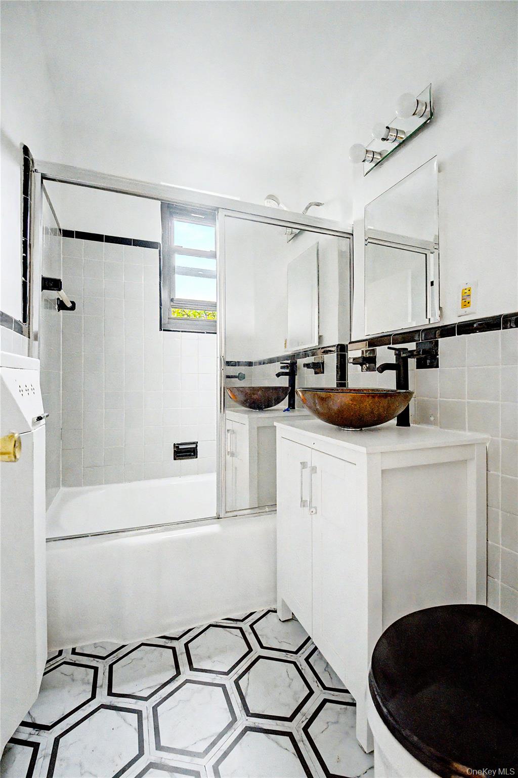 75-08 Bell Boulevard 3l Property Photo 11