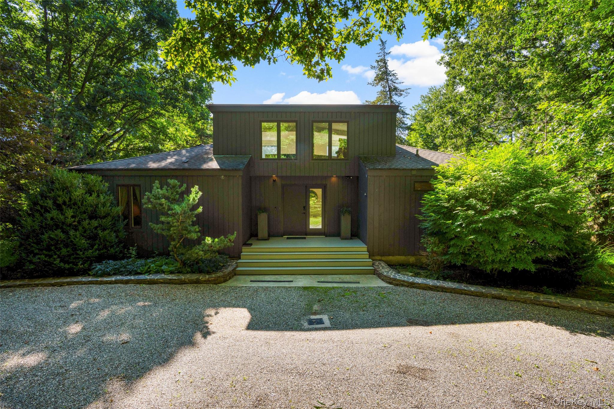 33 Dry Pond Road Property Photo 3