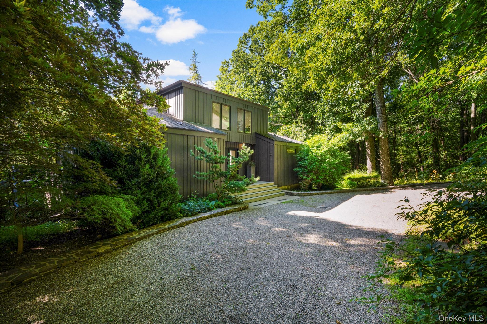 33 Dry Pond Road Property Photo 4