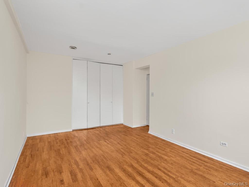 3901 Independence Avenue 6h Property Photo 7