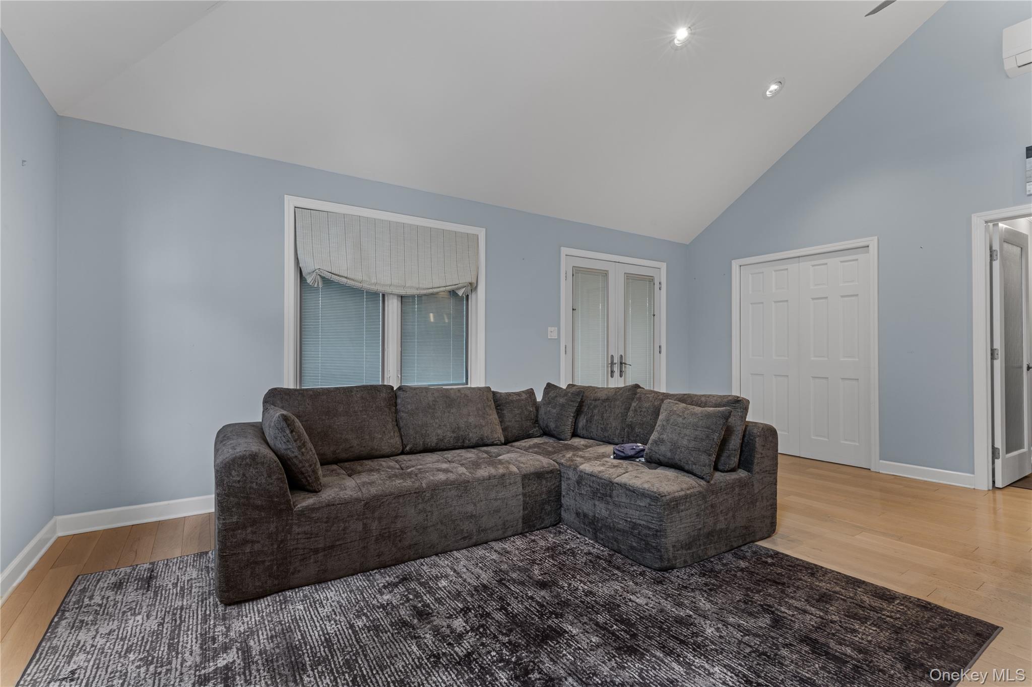 57 Rochester Avenue Property Photo 4
