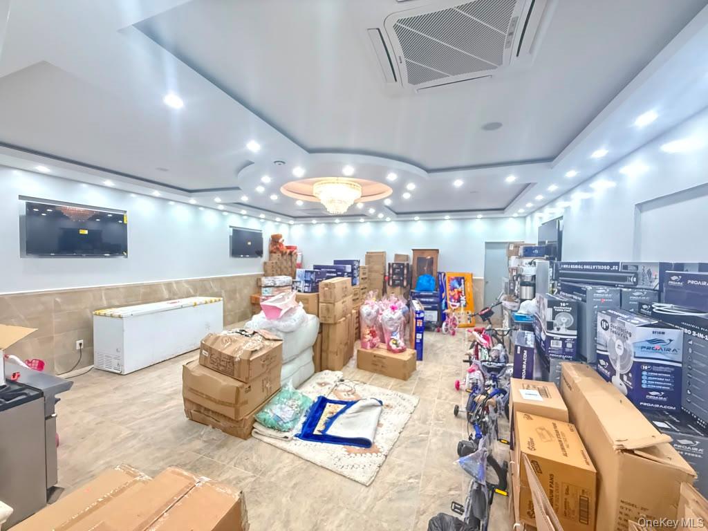 1852 Westchester Avenue Property Photo 12