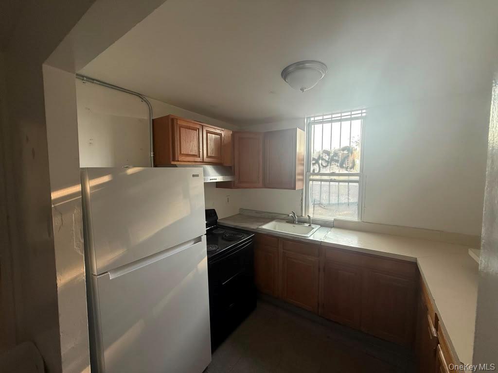 1852 Westchester Avenue Property Photo 16