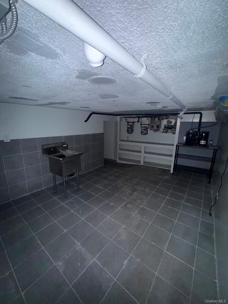 1852 Westchester Avenue Property Photo 24