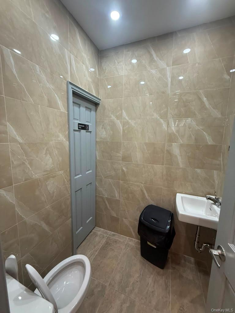 1852 Westchester Avenue Property Photo 29