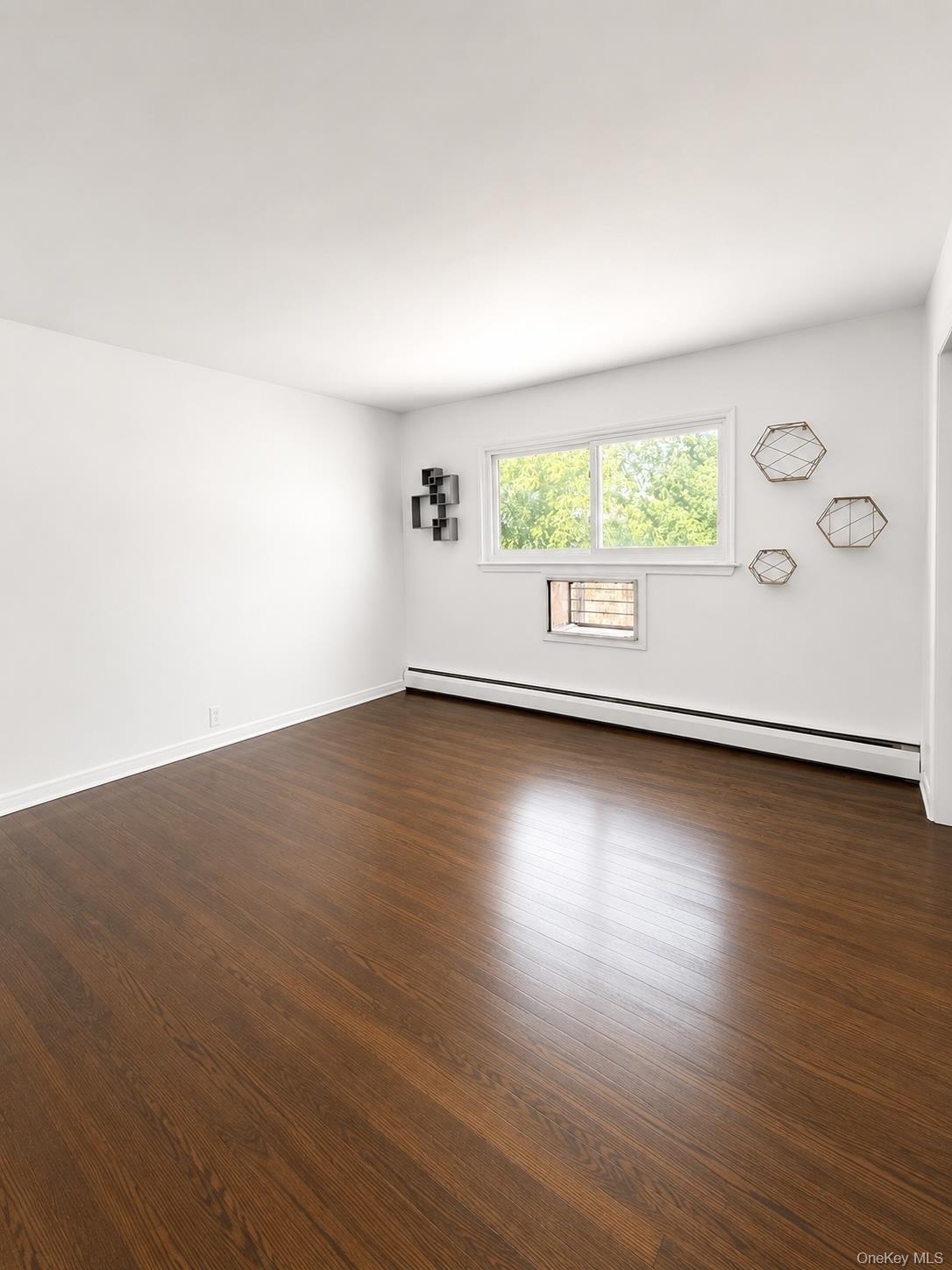 633 Wellwood Avenue A3 Property Photo 3