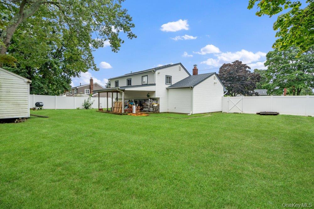 18 Huron Street Property Photo 19