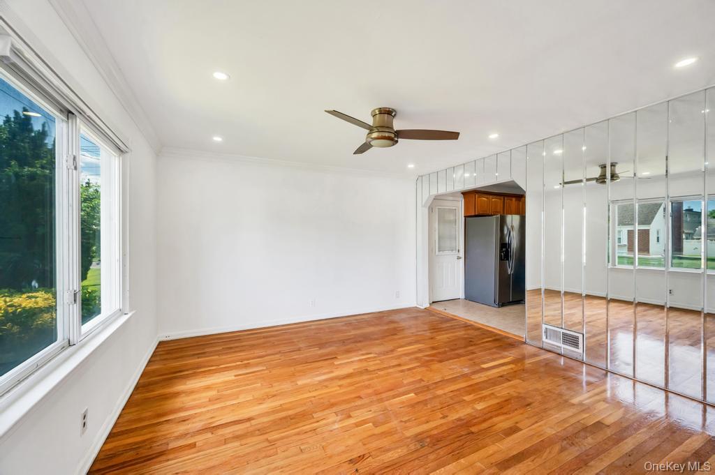 15 Farm Lane Property Photo 5