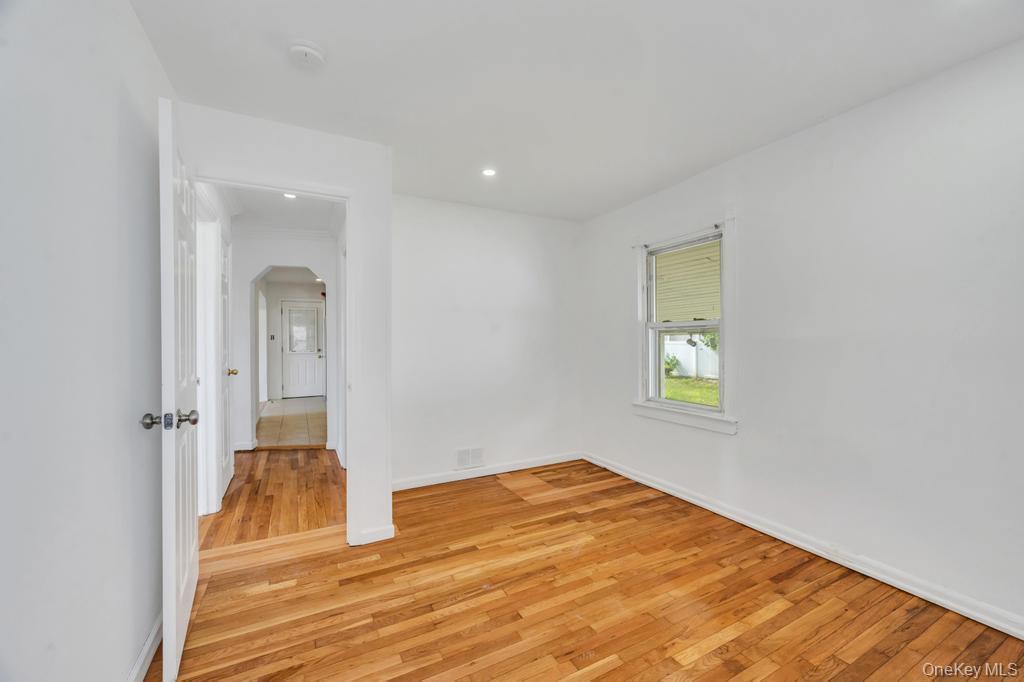 15 Farm Lane Property Photo 11