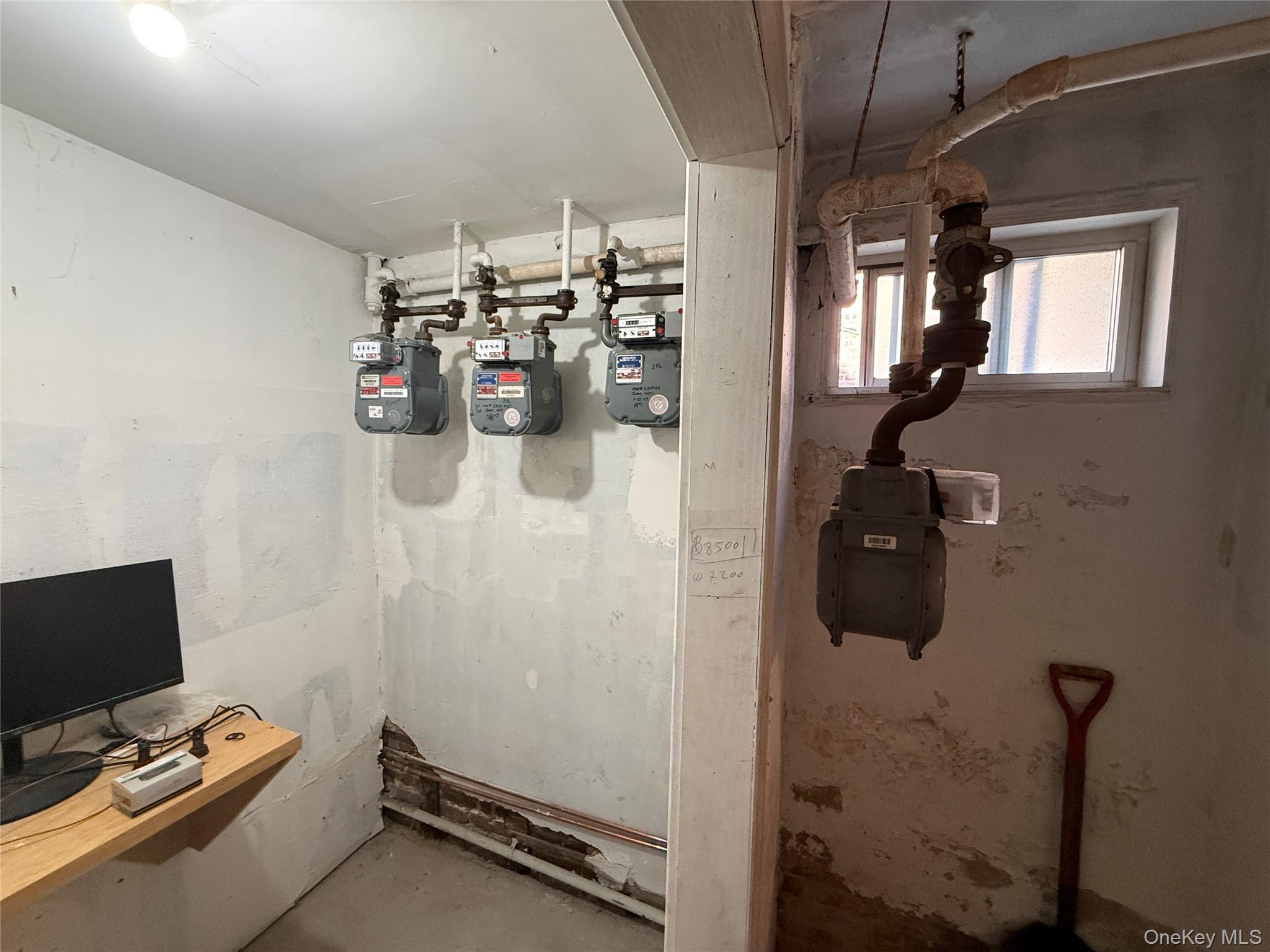 1616 Pilgrim Avenue Property Photo 24