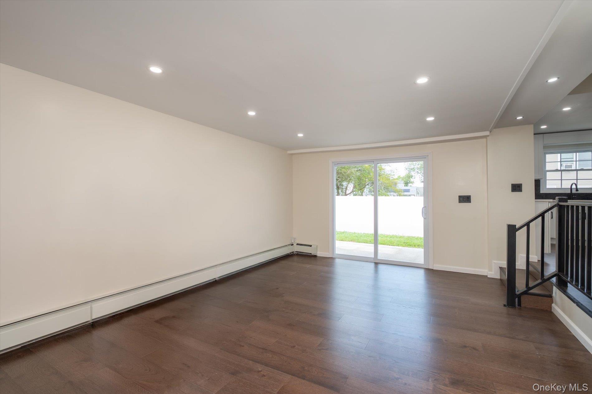 91 30th Street Property Photo 5