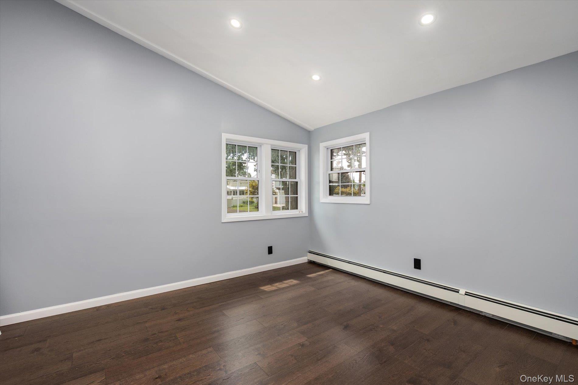 91 30th Street Property Photo 14