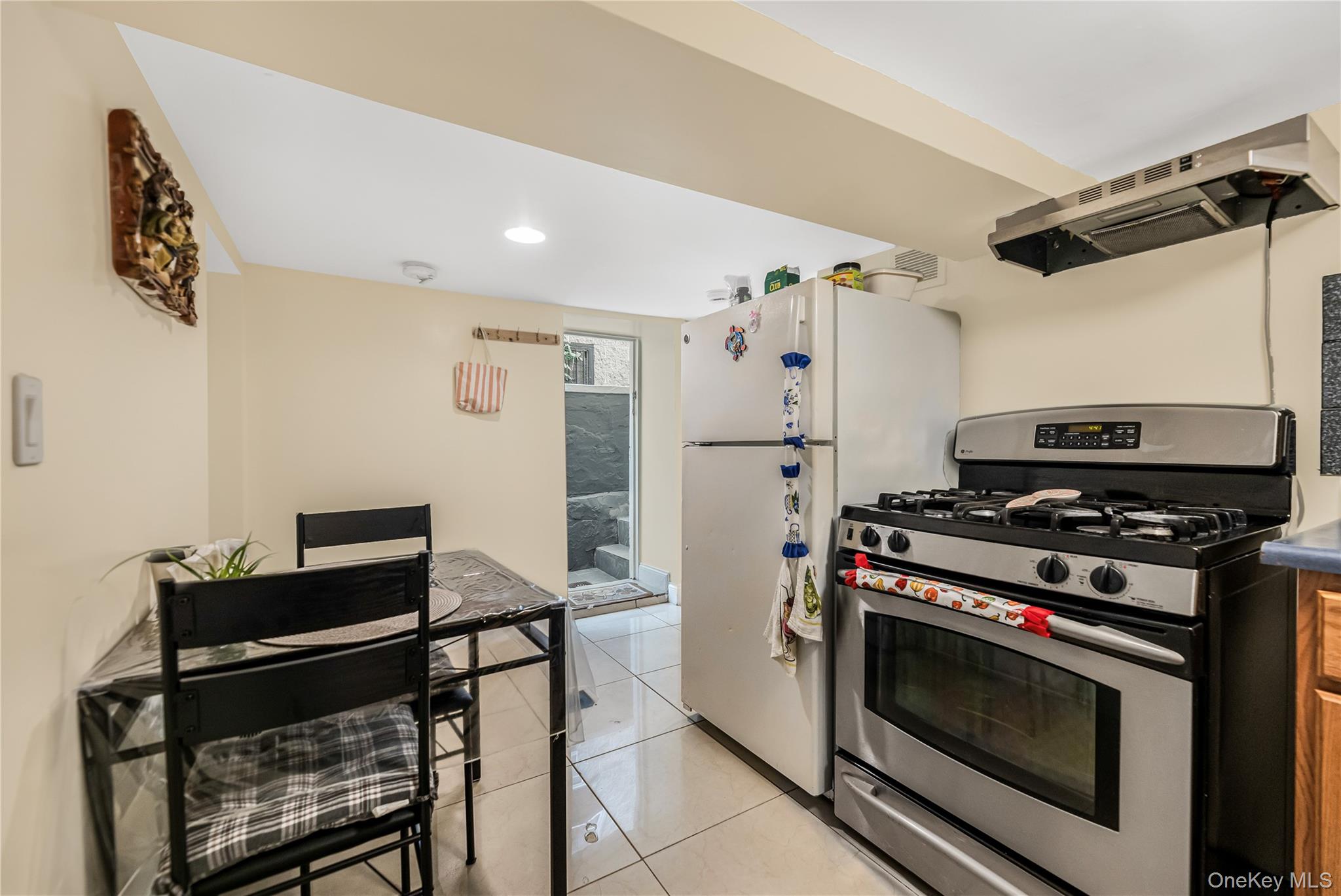 1734 Van Buren Street Property Photo 7
