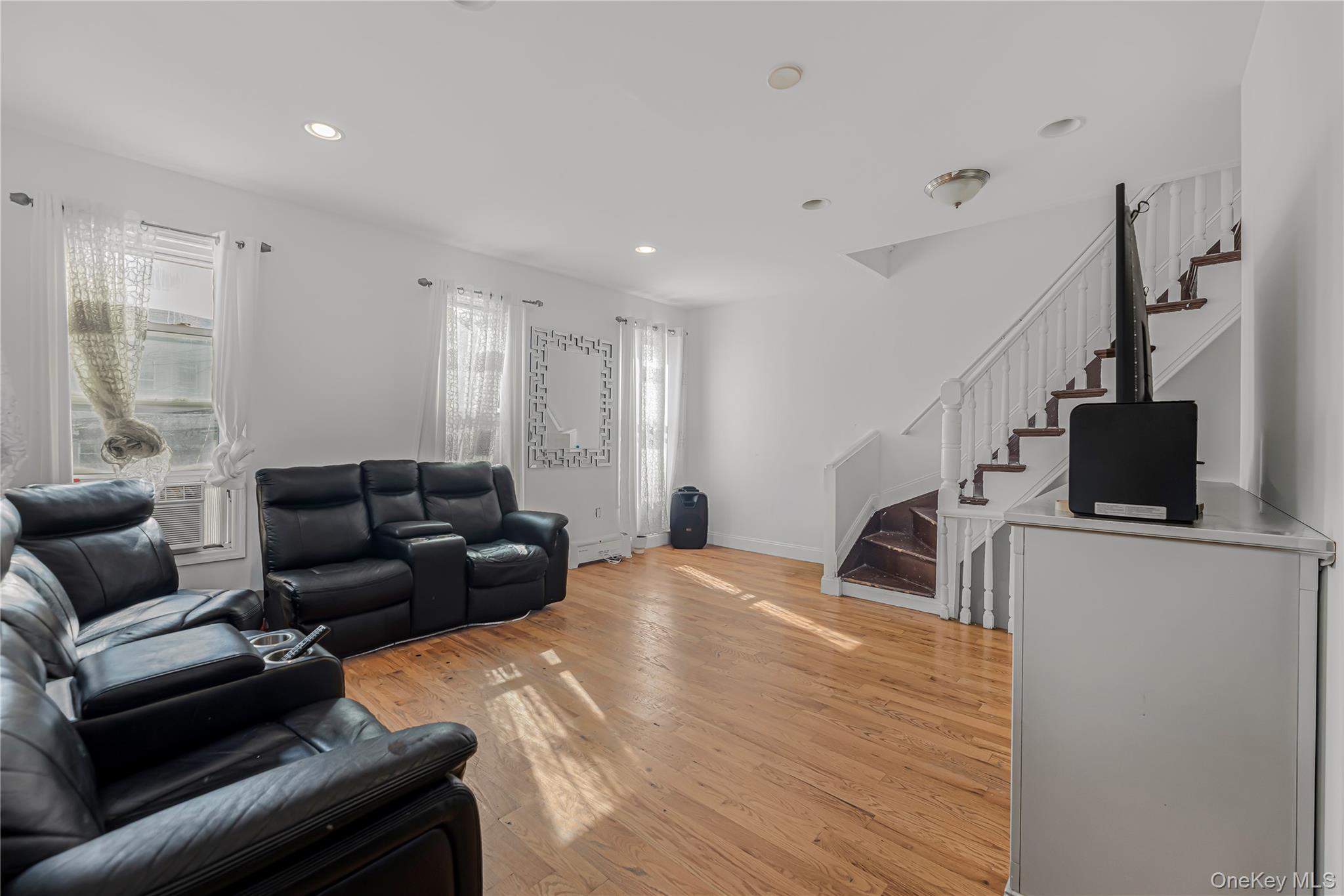 1734 Van Buren Street Property Photo 10