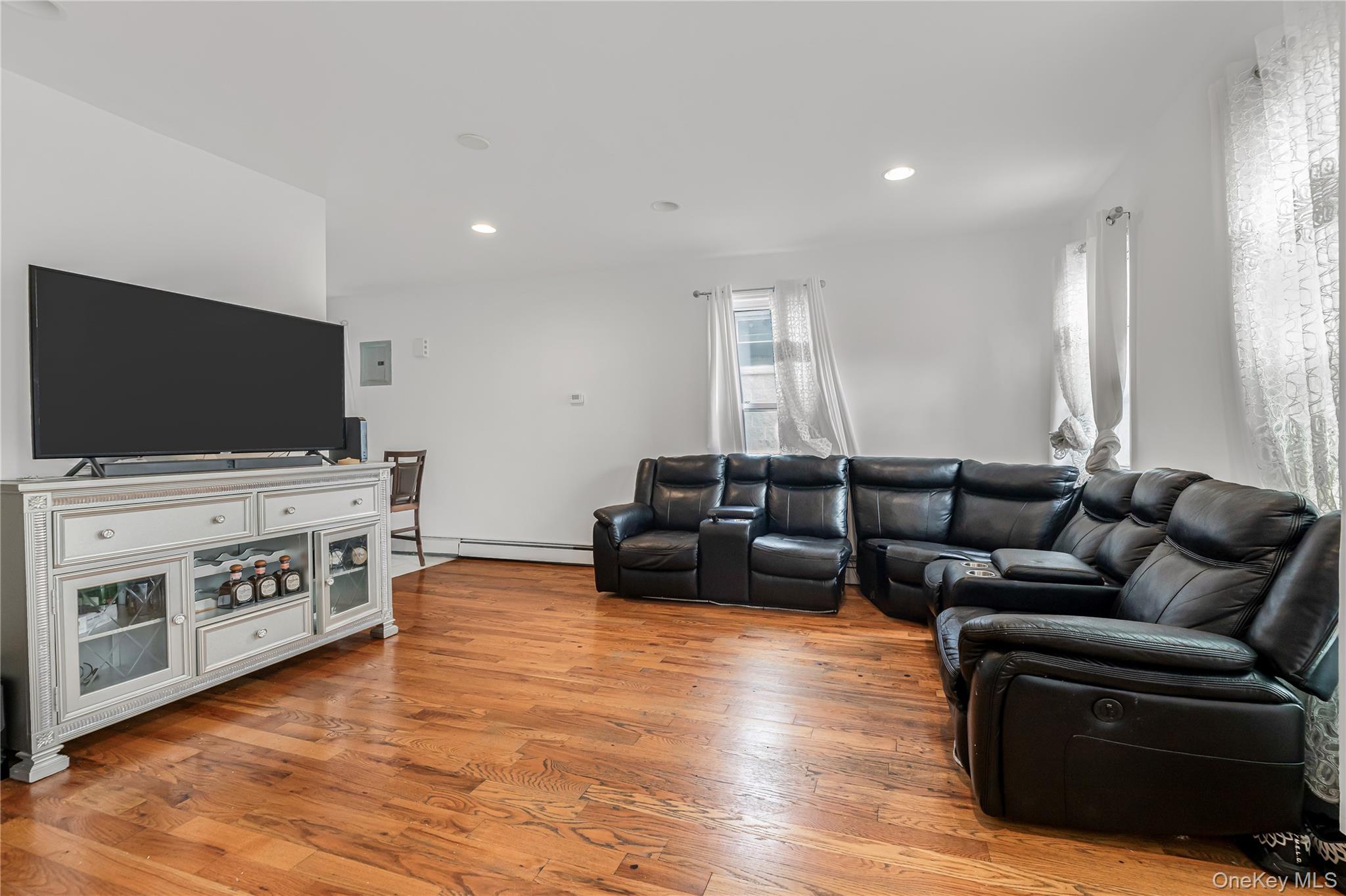 1734 Van Buren Street Property Photo 12