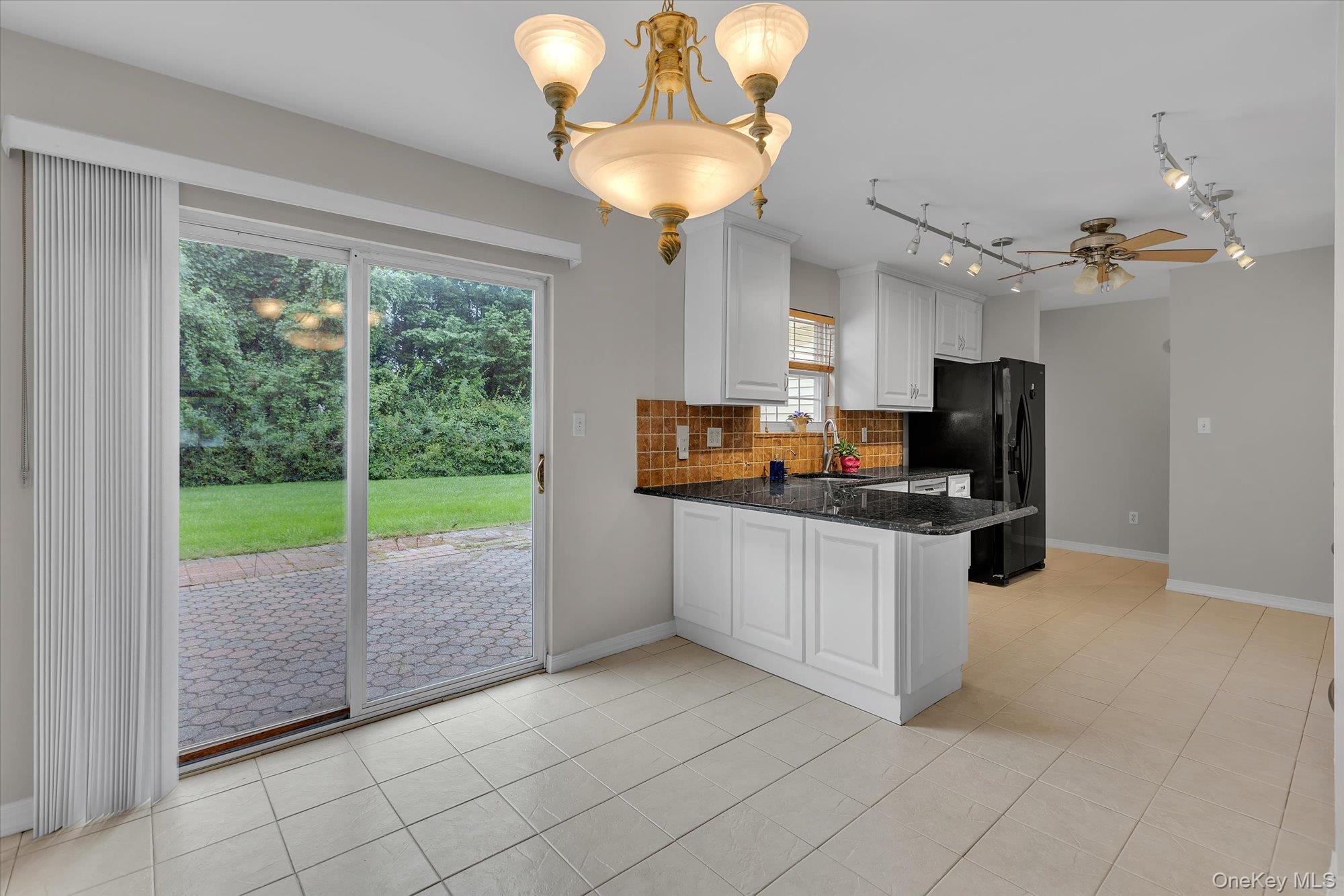403 Winged Foot Way Property Photo 8