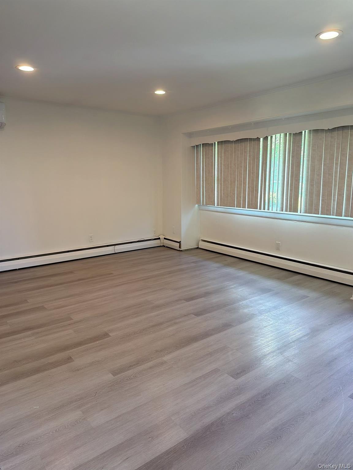 10 Kings Park Road Property Photo 3