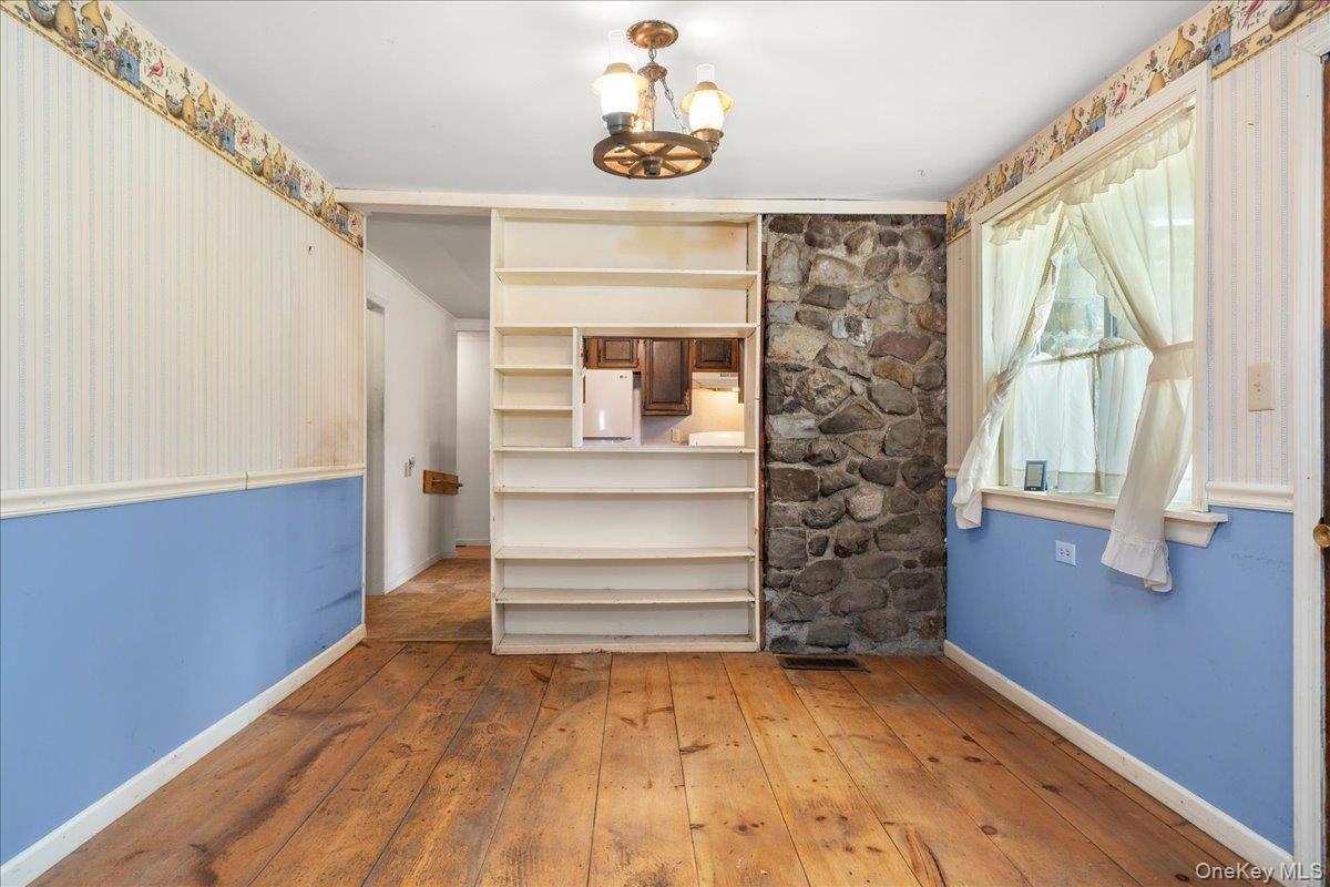112 Onderdonk Road Property Photo 10