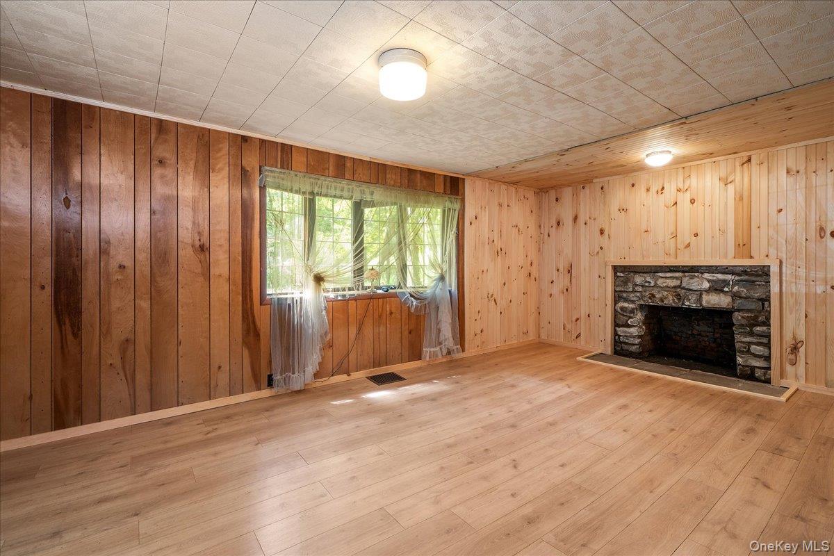 112 Onderdonk Road Property Photo 18