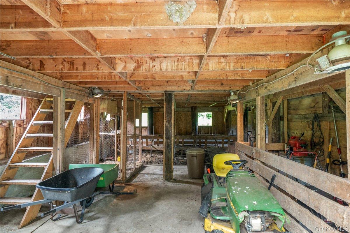 112 Onderdonk Road Property Photo 35