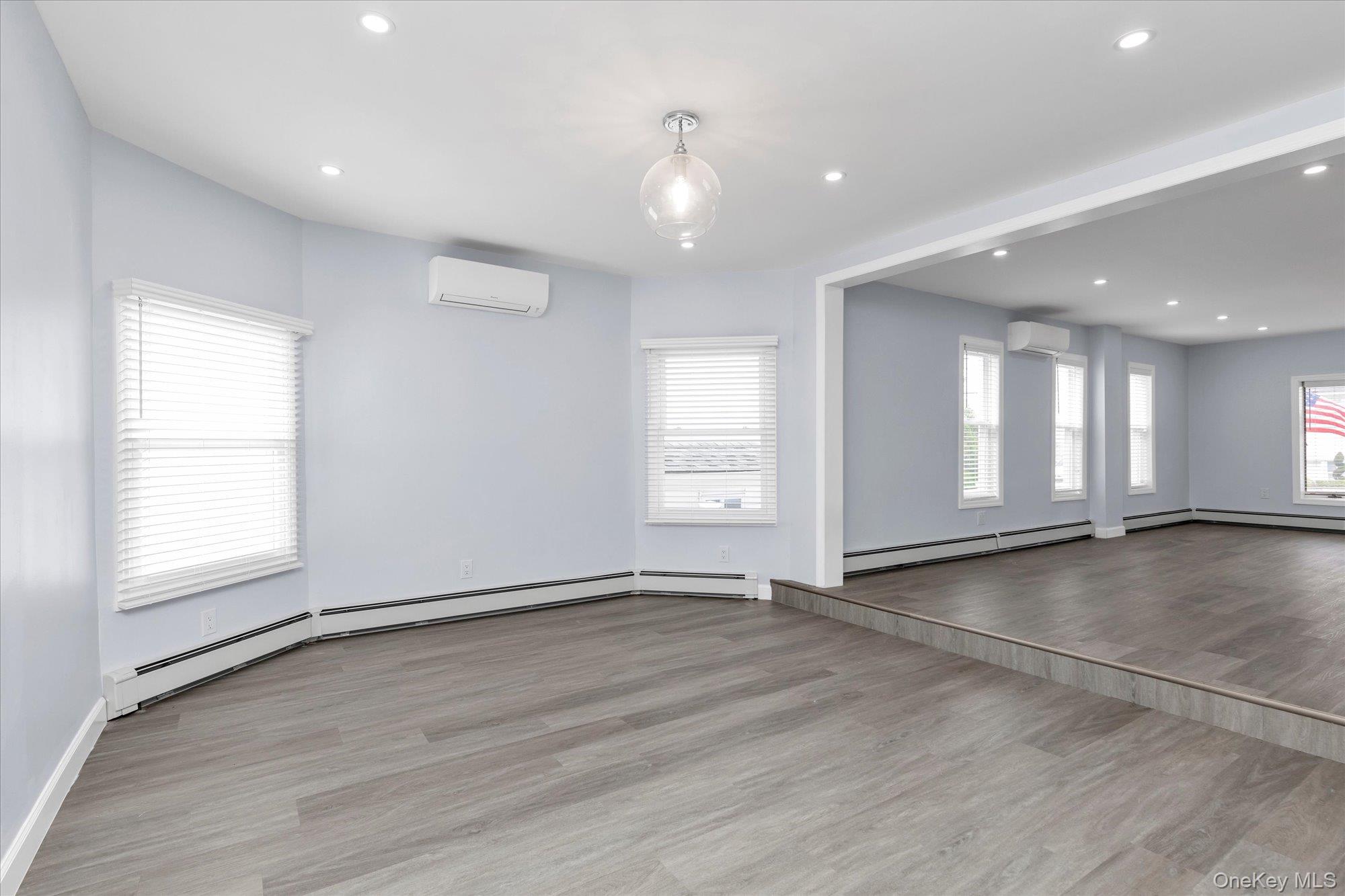 160-35 99th Street Property Photo 7