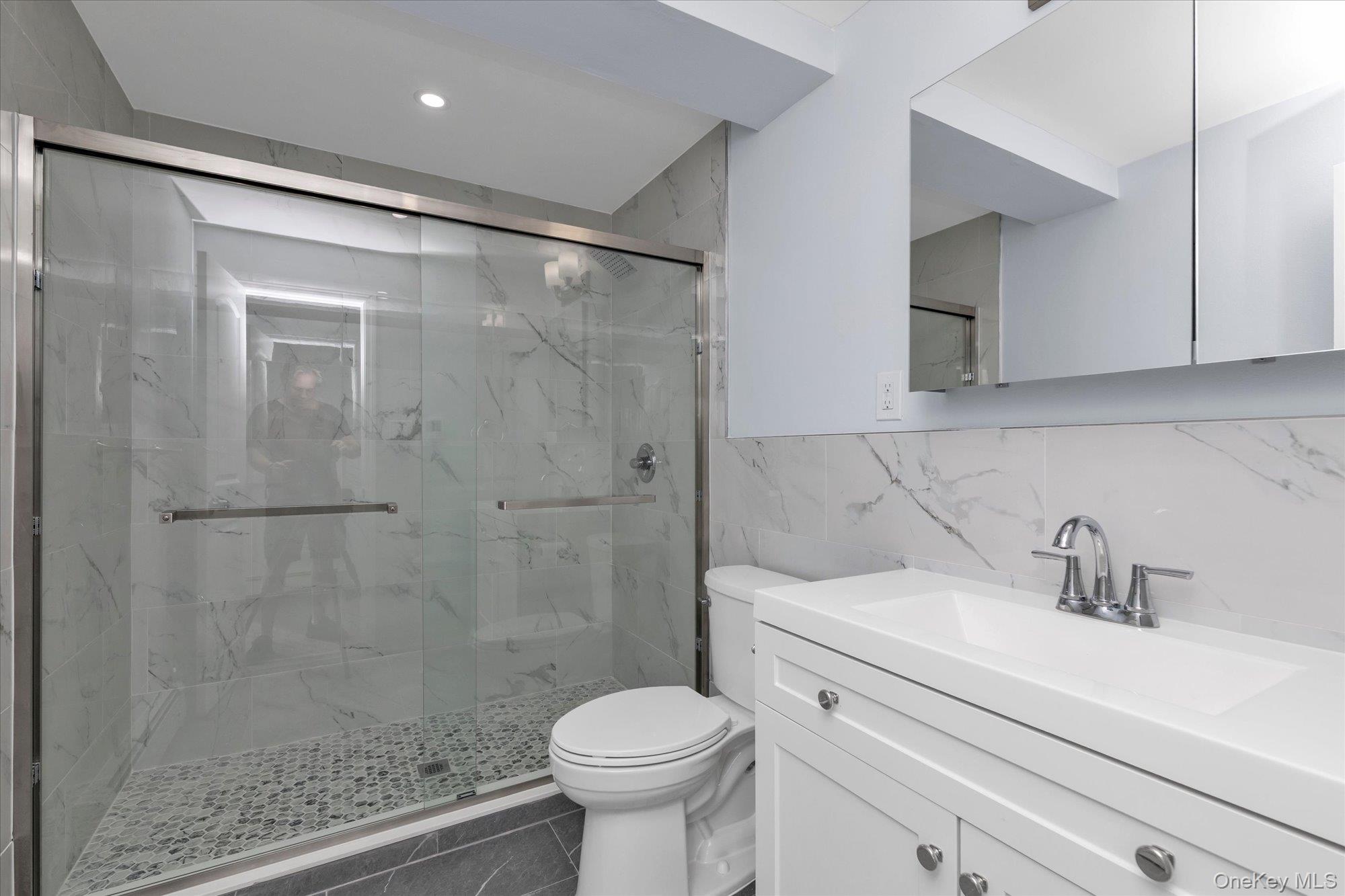 160-35 99th Street Property Photo 16