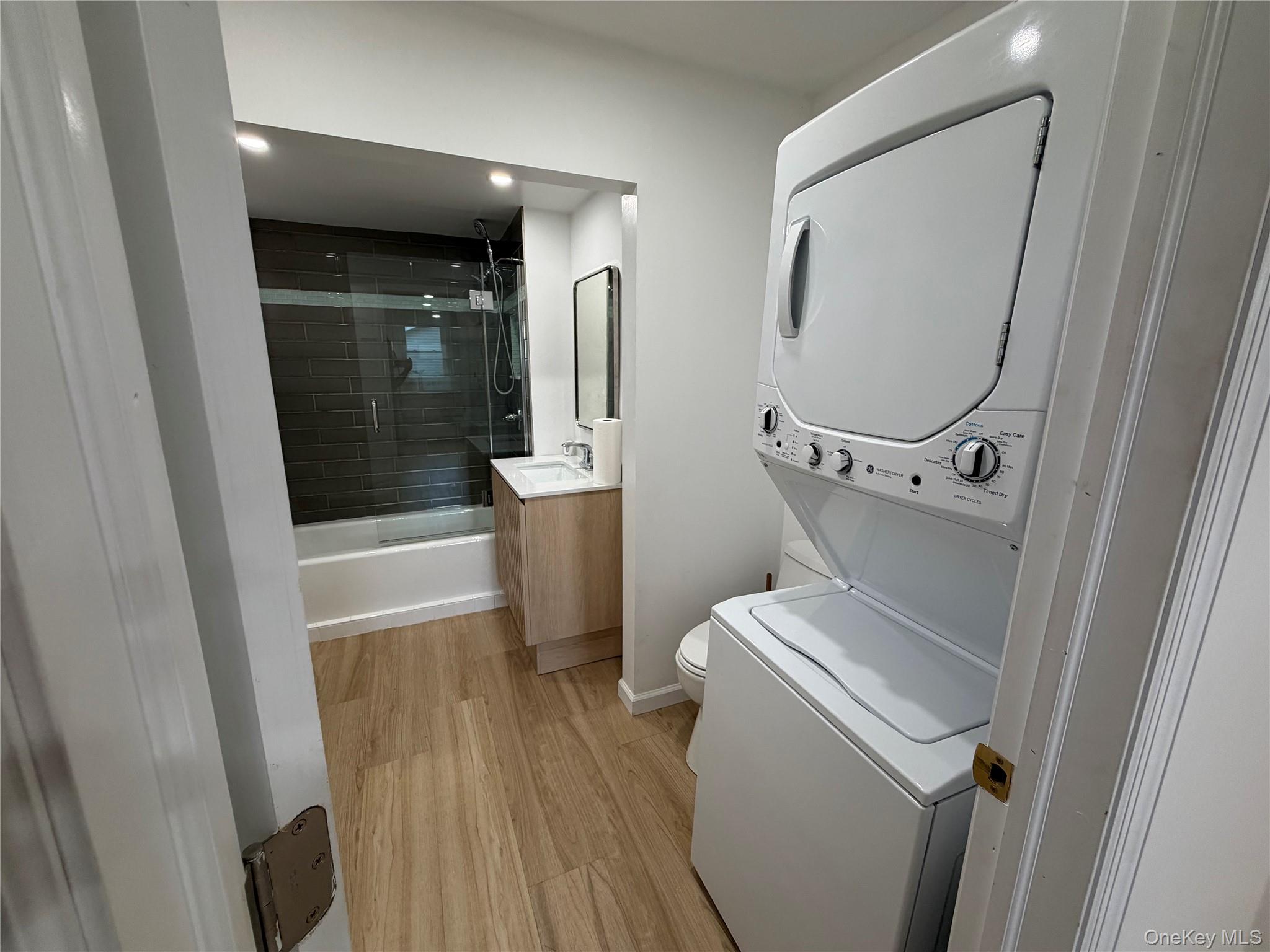29 Delano Street 1 Property Photo 8