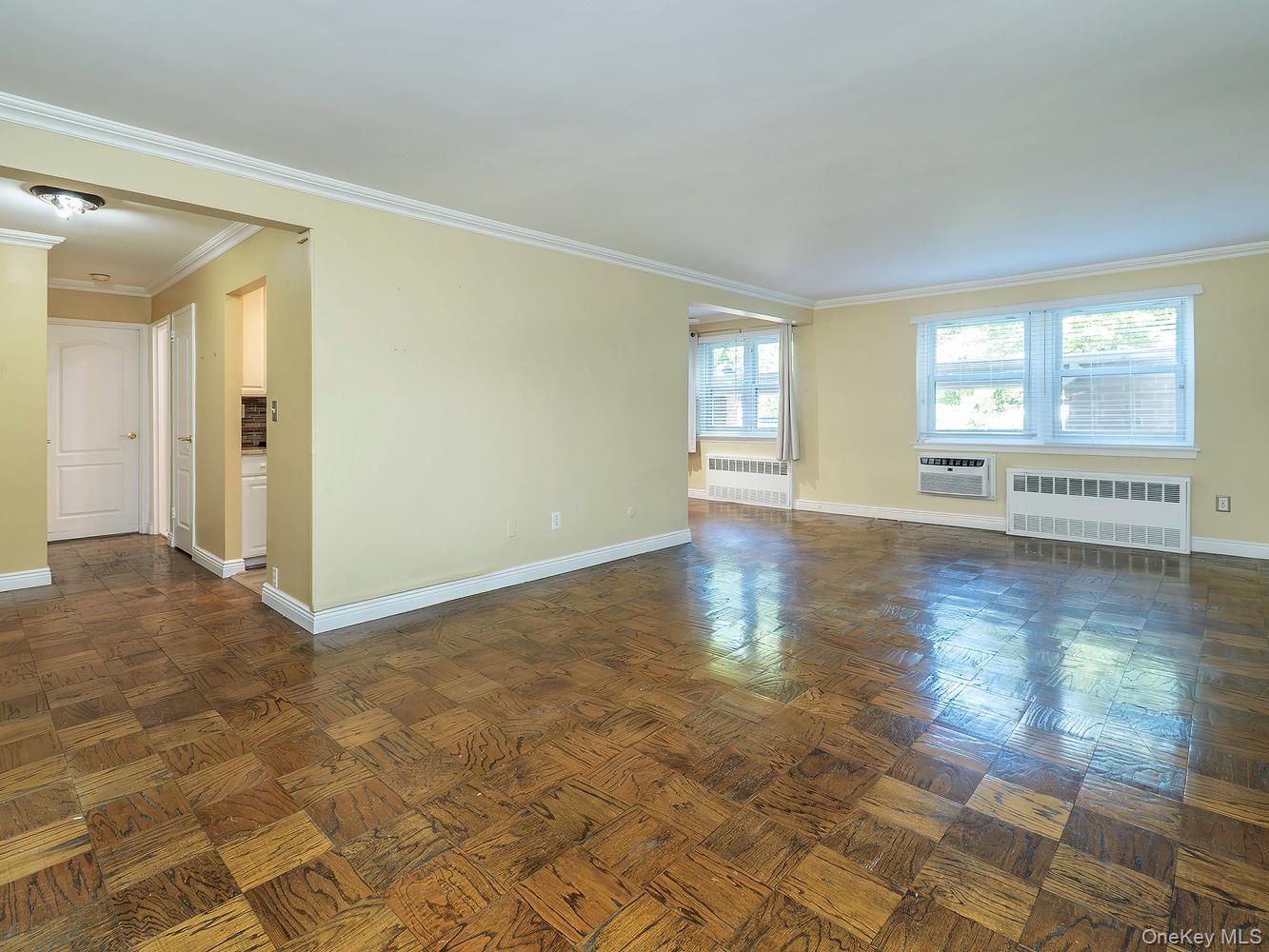 32 Pearsall 1a Property Photo 5