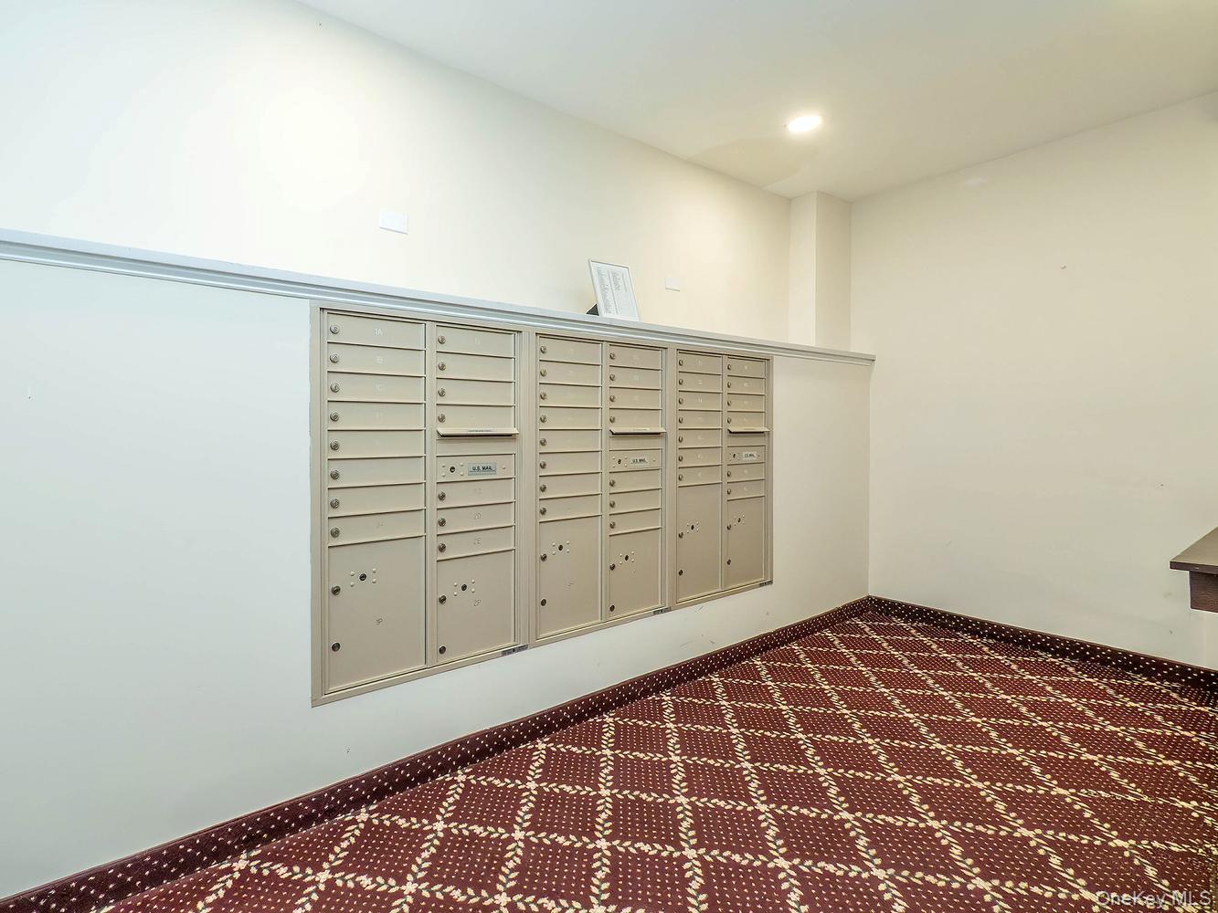 32 Pearsall 1a Property Photo 20