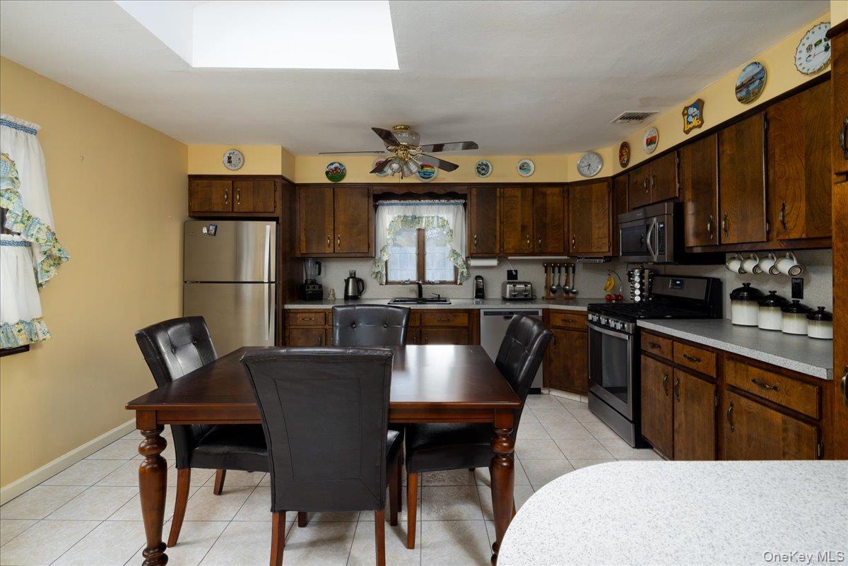 8 Doradell Drive Property Photo 5