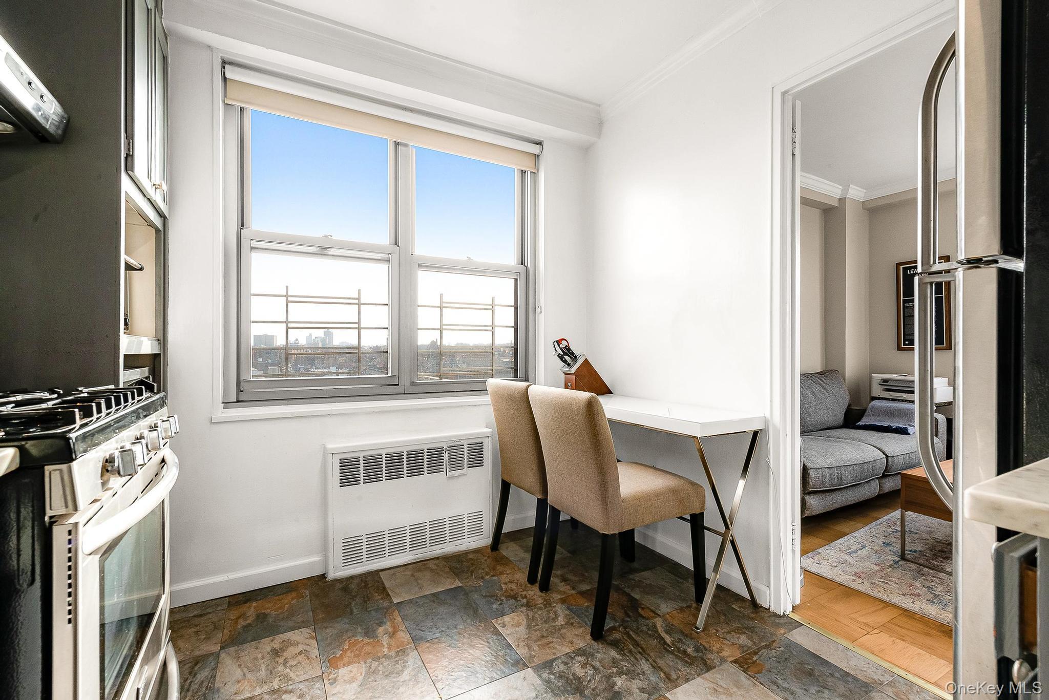 70-25 Yellowstone Boulevard 11h Property Photo 15