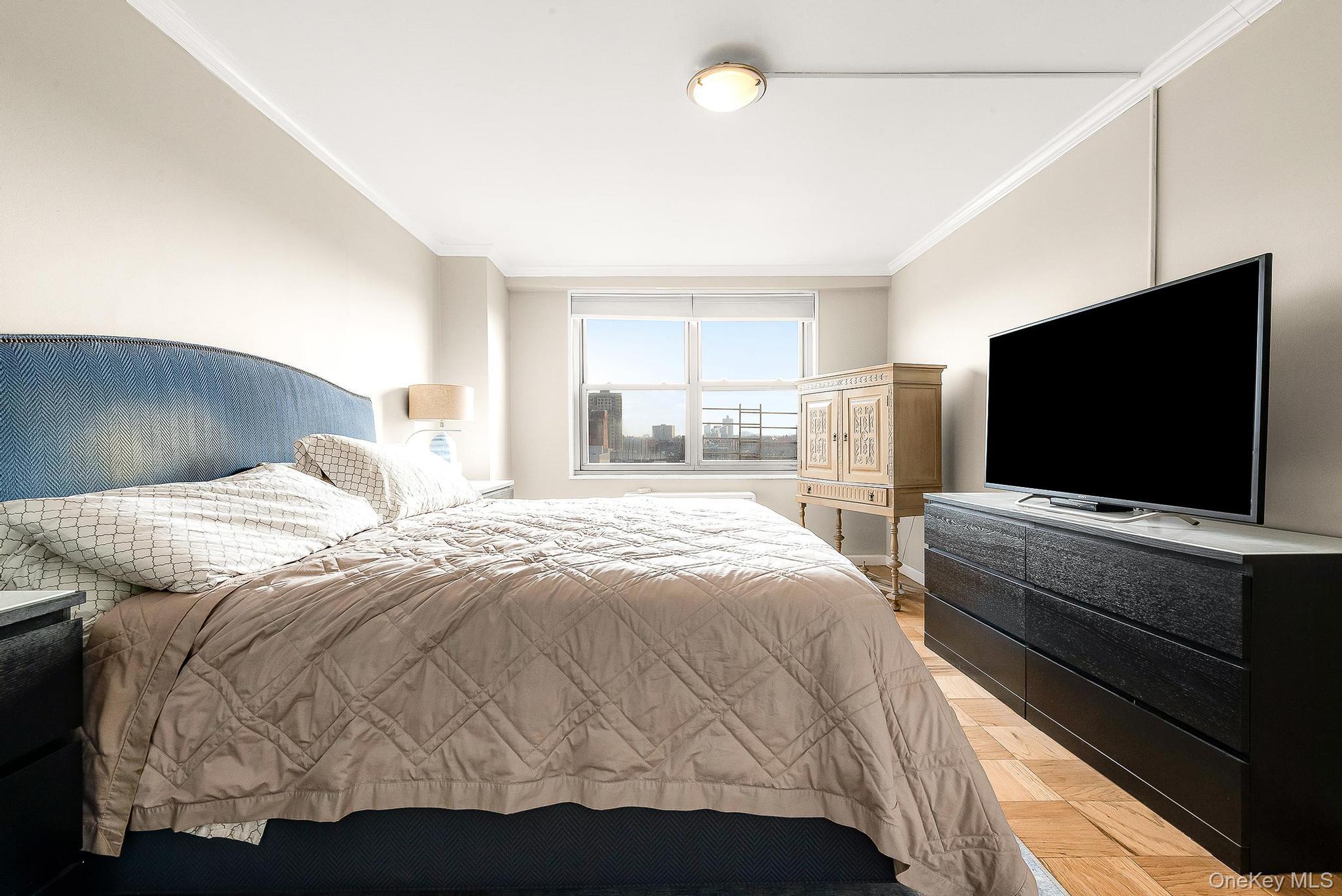 70-25 Yellowstone Boulevard 11h Property Photo 20