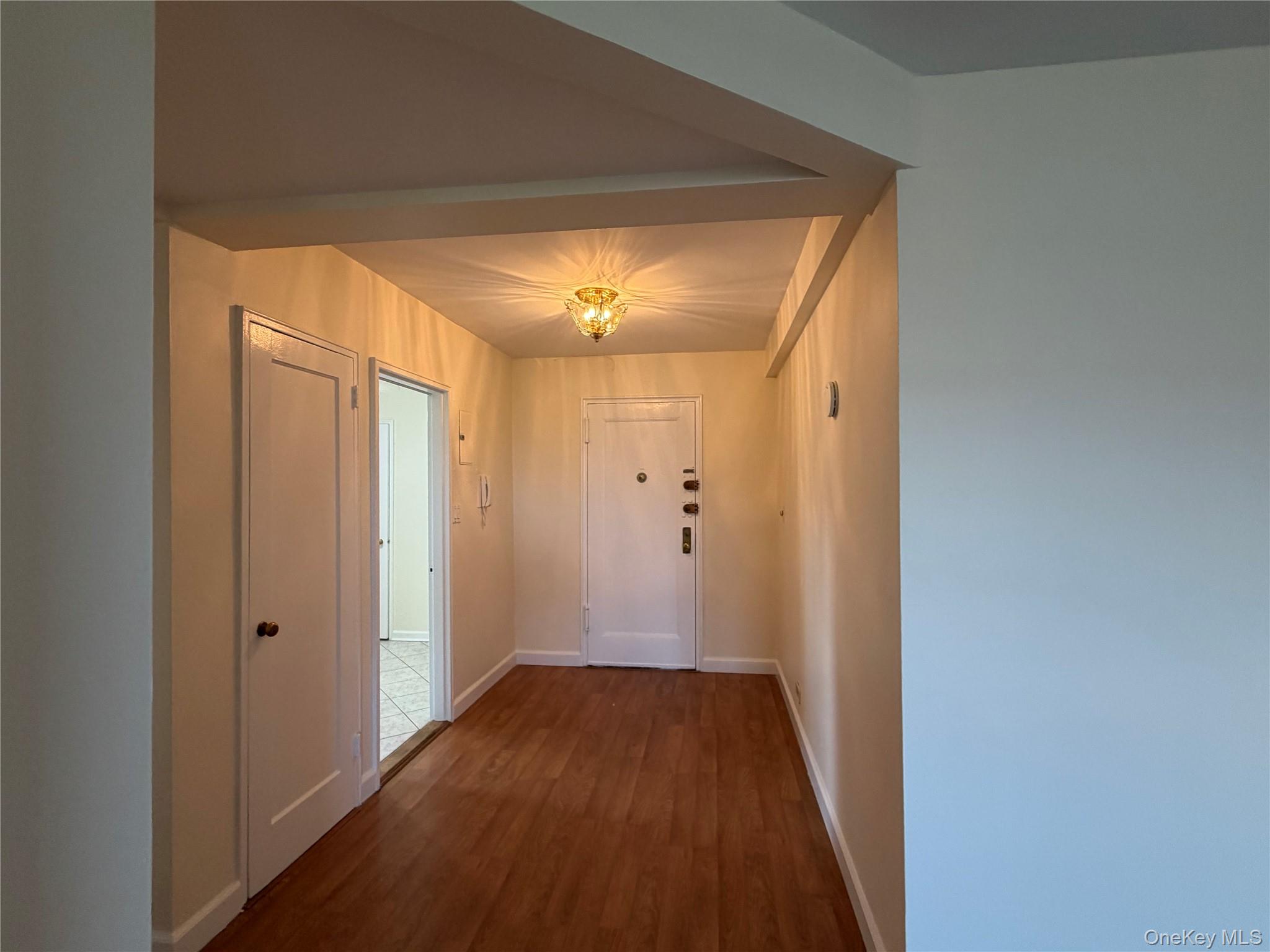 88-10 34 Avenue 6a Property Photo 5