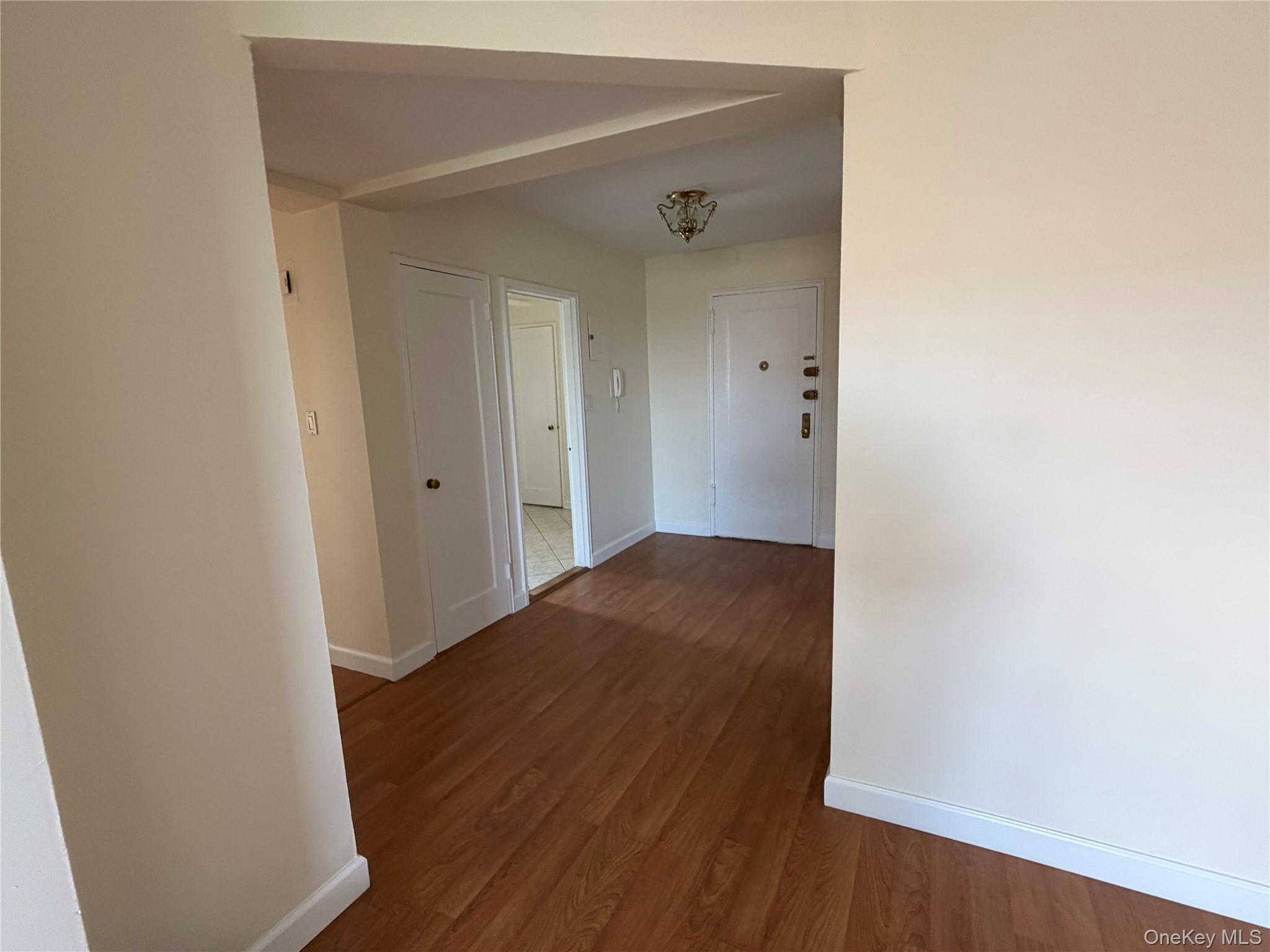 88-10 34 Avenue 6a Property Photo 7