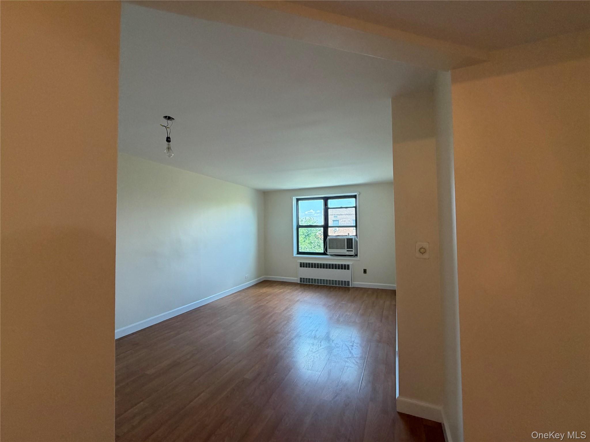 88-10 34 Avenue 6a Property Photo 8