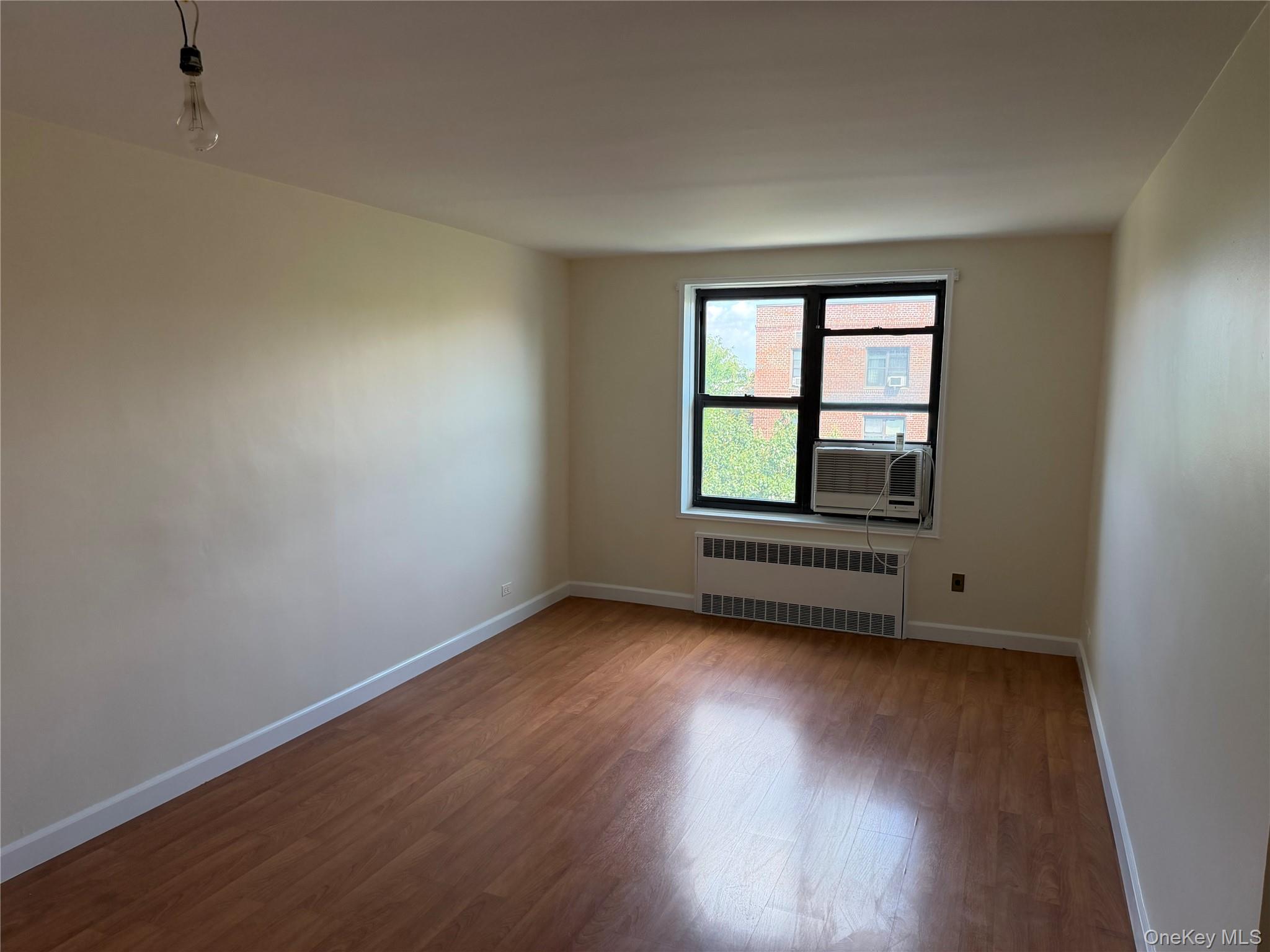 88-10 34 Avenue 6a Property Photo 9