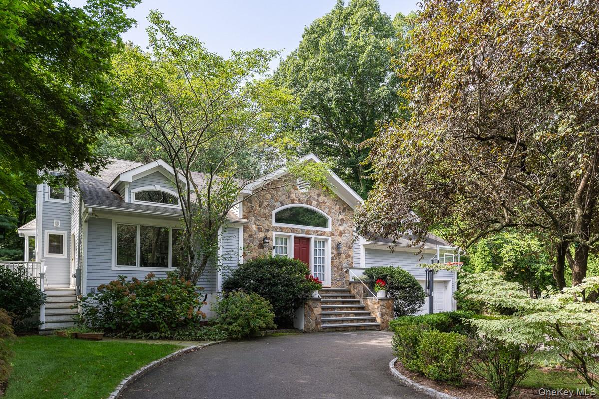 1 Deepwoods Lane