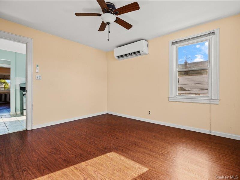 124-01 111 Property Photo 23