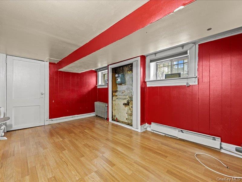 124-01 111 Property Photo 27