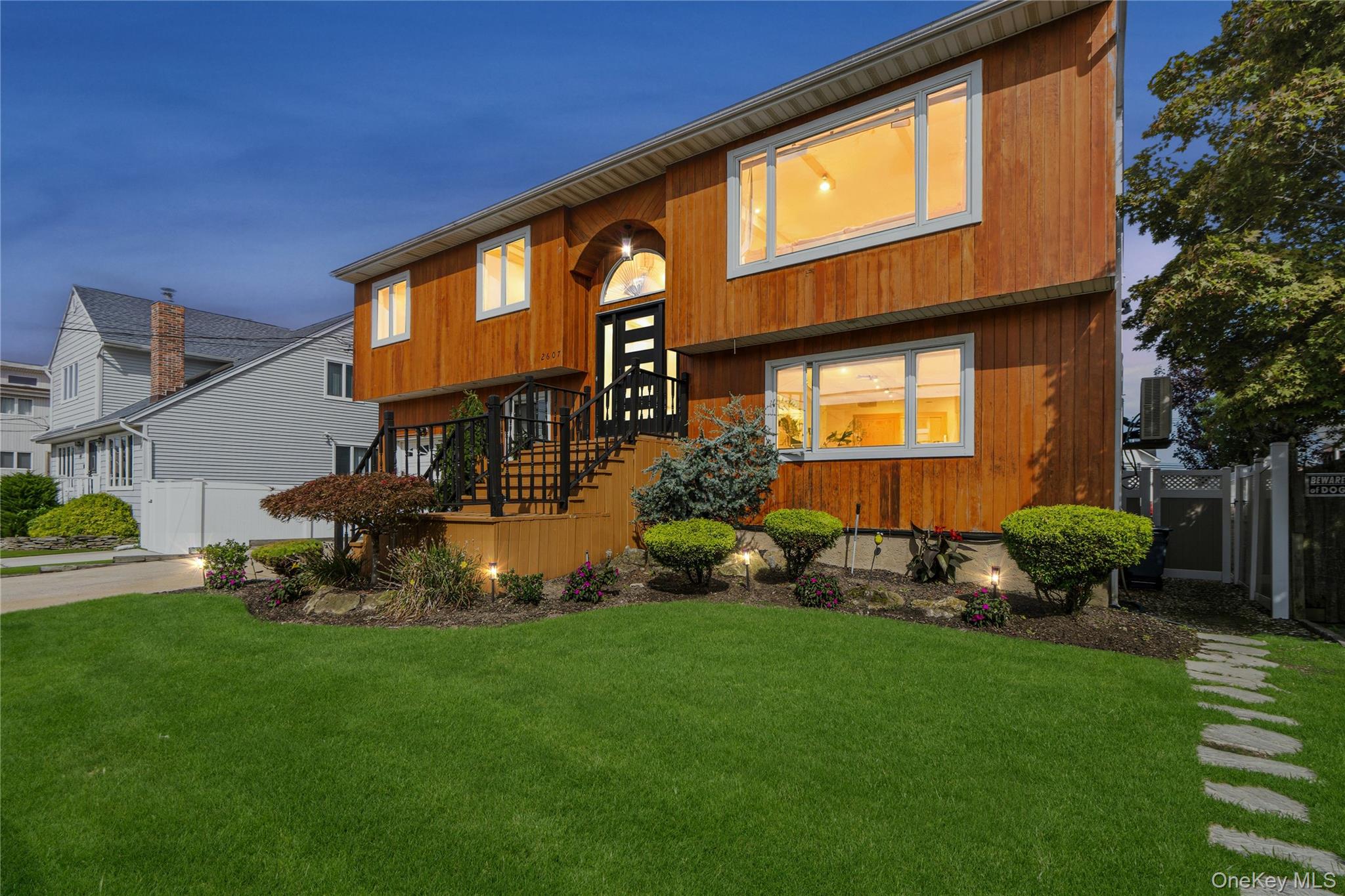 2607 Island Channel Road Property Photo 2