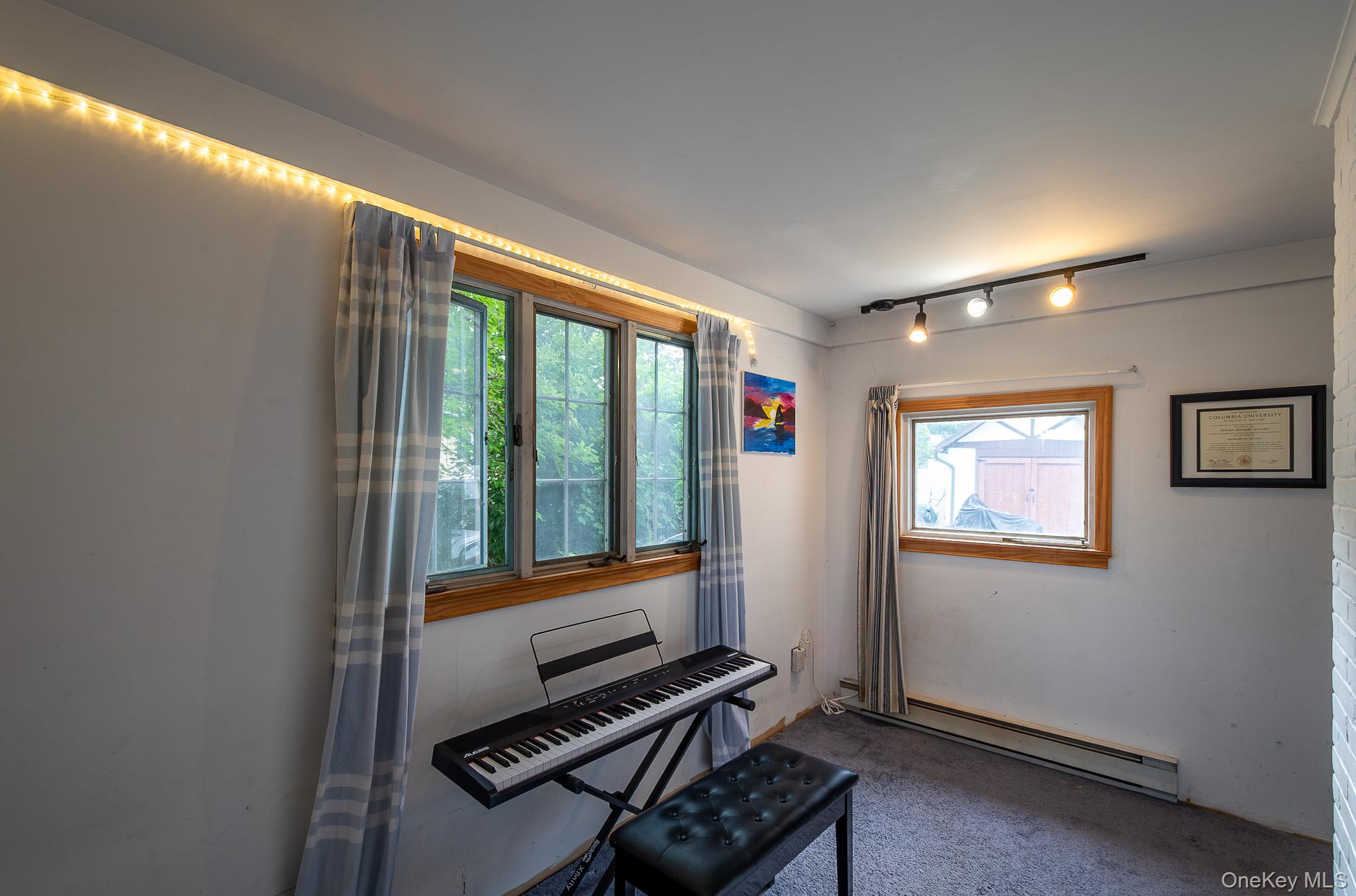 12 Perry Avenue Property Photo 27