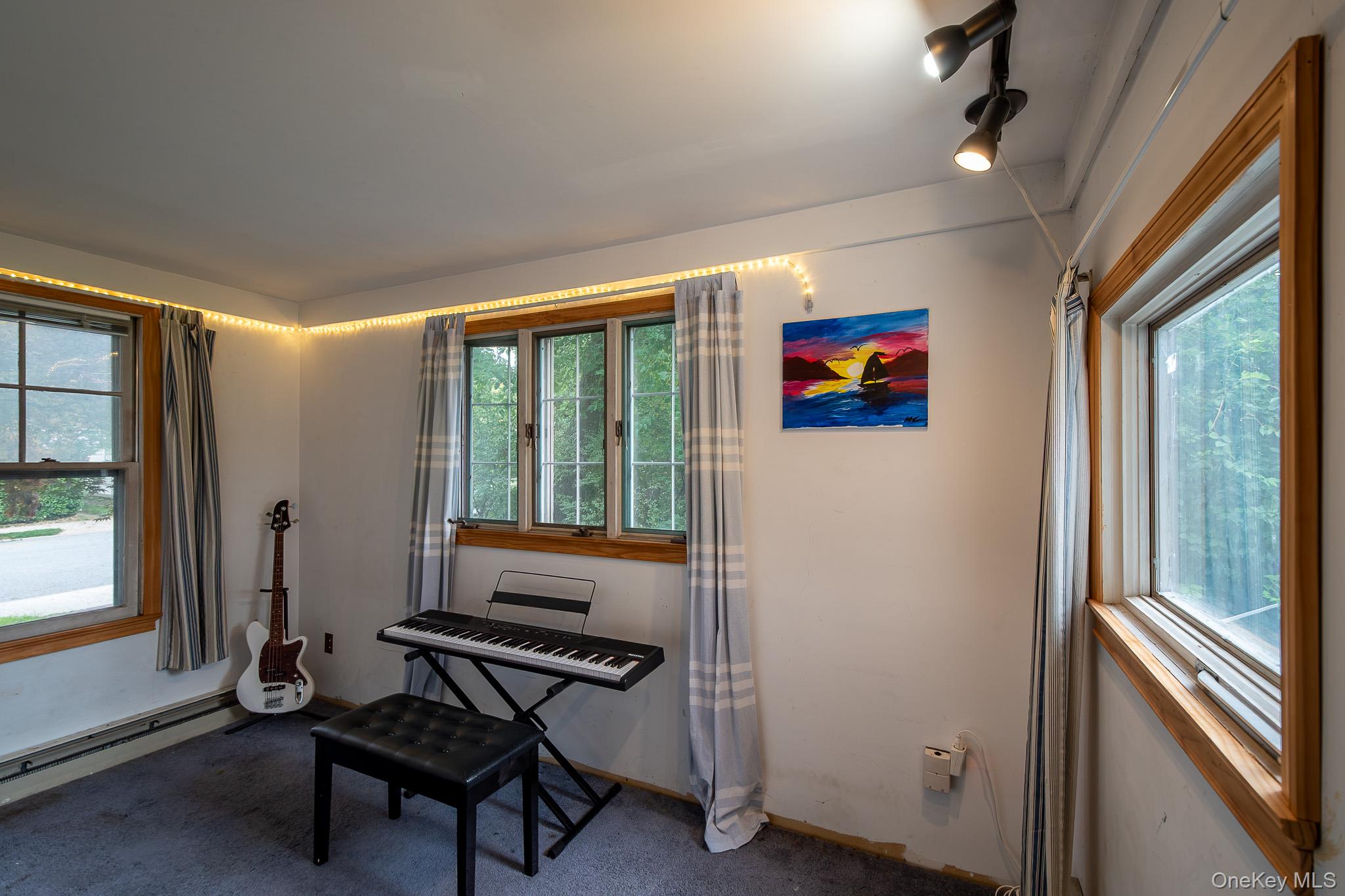 12 Perry Avenue Property Photo 28
