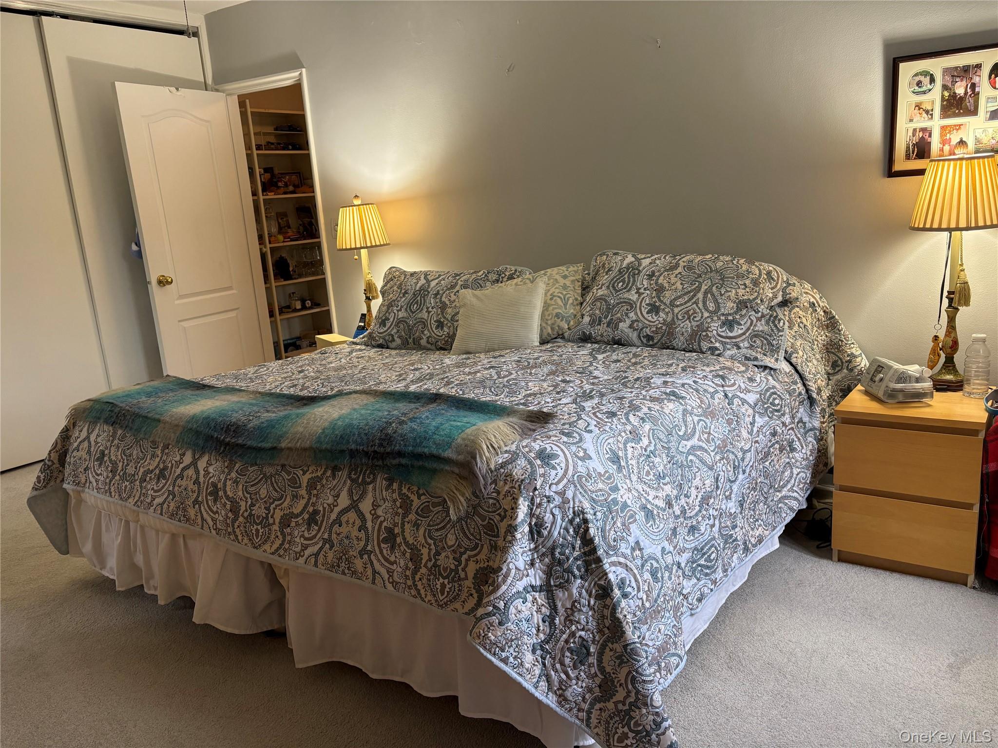 40 Lawrence Drive D Property Photo 6