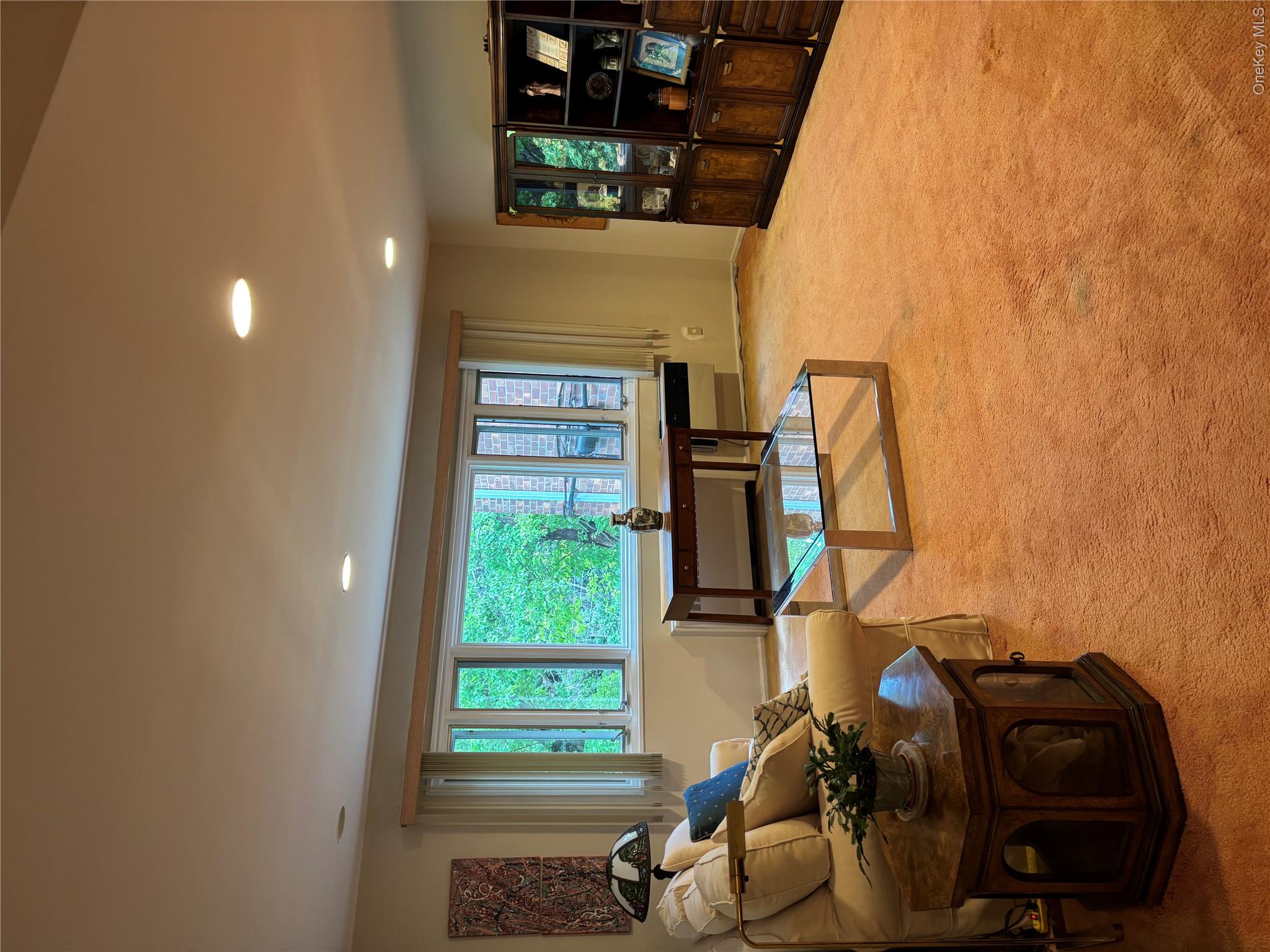 40 Lawrence Drive D Property Photo 17