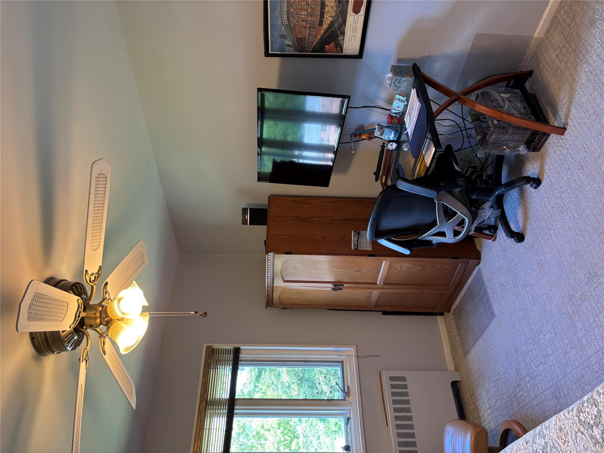 40 Lawrence Drive D Property Photo 21